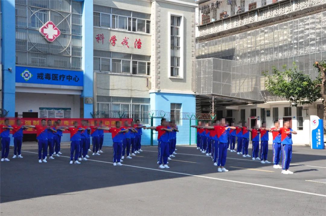 篮球一周的训练计划怎么写_0